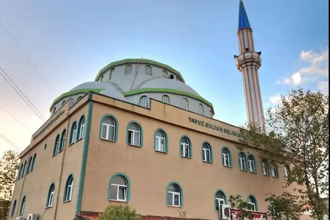 Yavuz Sultan Selim Cami kapak fotoğrafı