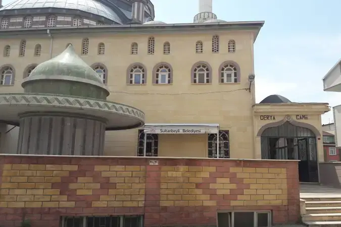 Derya Cami kapak fotoğrafı