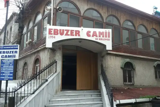 Ebuzer Cami kapak fotoğrafı