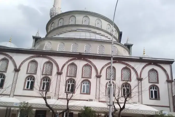 Sultan Çiftligi Akşemsettin Cami kapak fotoğrafı