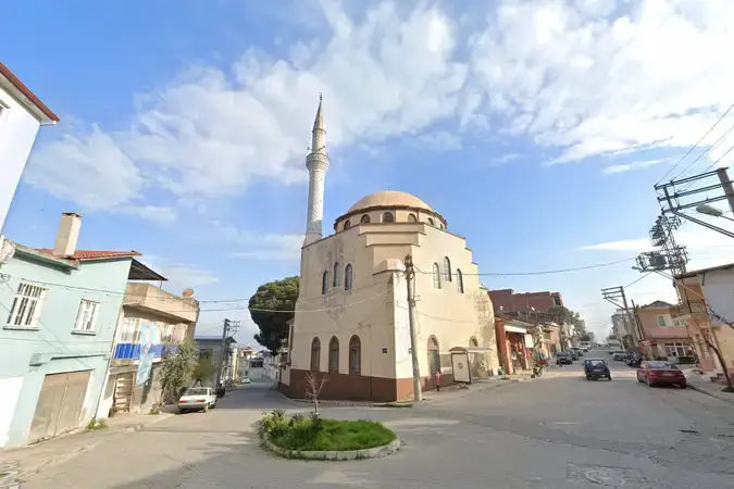 Gürcü Melek Cami kapak fotoğrafı