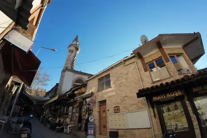 Hüsamettin Cami kapak fotoğrafı