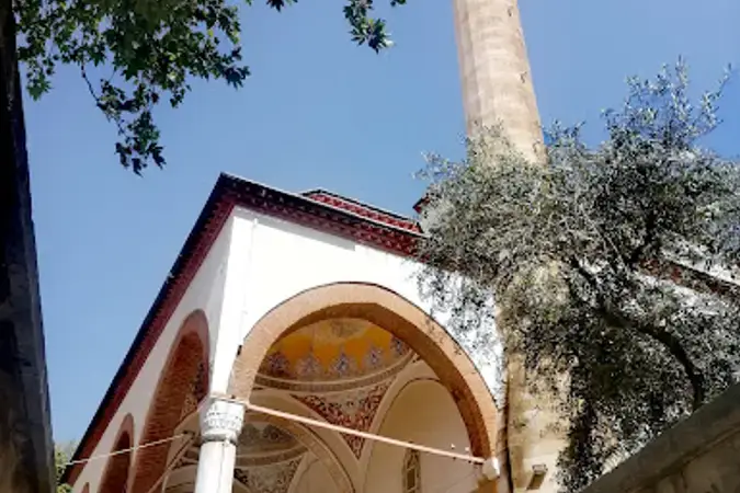 Yeni Cami kapak fotoğrafı