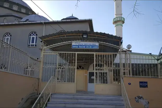 Yavuz Sultan Selim Cami kapak fotoğrafı