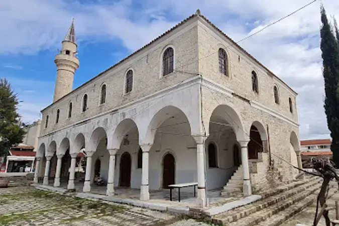 Alaçatı Pazaryeri Cami kapak fotoğrafı
