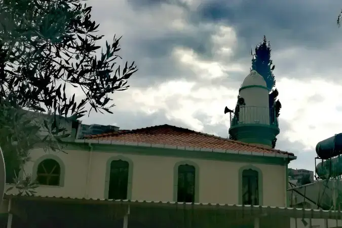 Yaka Mahallesi Cami kapak fotoğrafı