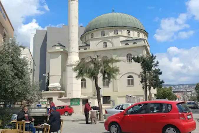 İstasyonaltı Cami kapak fotoğrafı