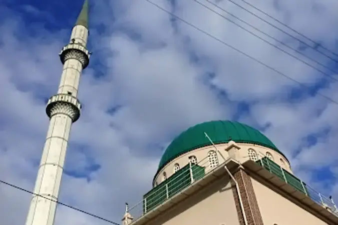 Eski İzmir Ortasaray Cami kapak fotoğrafı