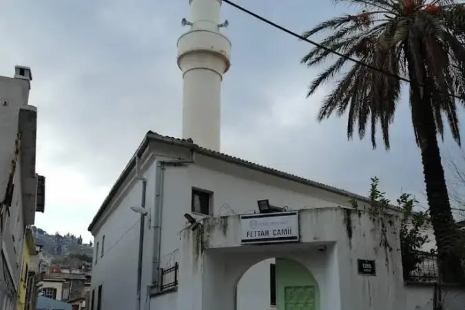 Basmane Fettah Cami kapak fotoğrafı