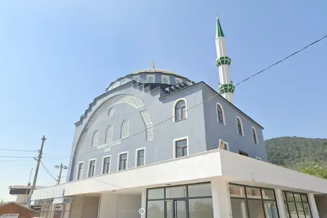 Çamönü Ummuhan Hasan Coşar Cami kapak fotoğrafı
