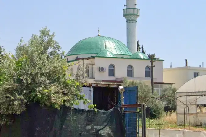 Gölcükler Mahallesi İstasyon Cami kapak fotoğrafı