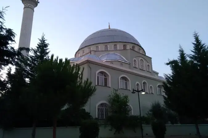 Haci Fehime Dere Cami kapak fotoğrafı