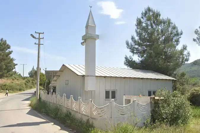 Kuyucak Cami kapak fotoğrafı