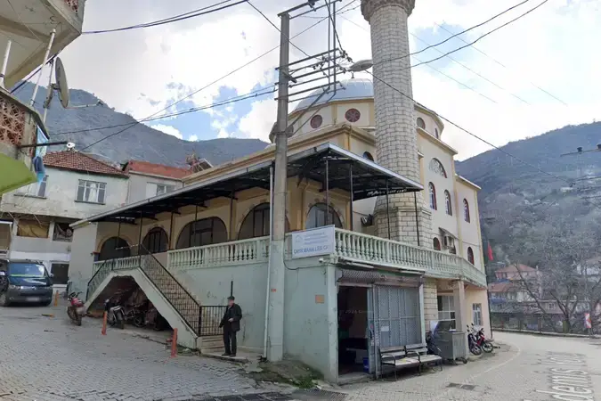 Çayır Mahallesi Cami kapak fotoğrafı