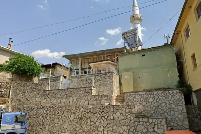 Bademli Yakaçelebi Cami kapak fotoğrafı