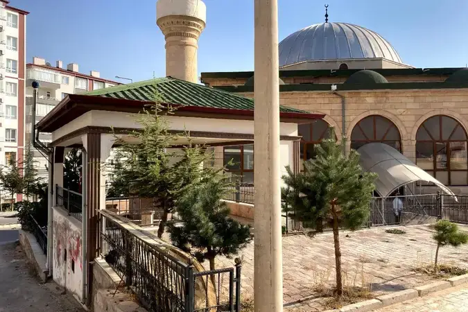 Emine Hatun Cami kapak fotoğrafı
