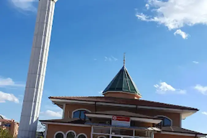 Konya Ahmet Yesevi Cami kapak fotoğrafı