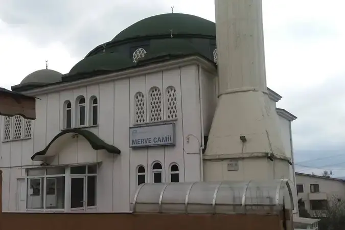 Merve Cami kapak fotoğrafı