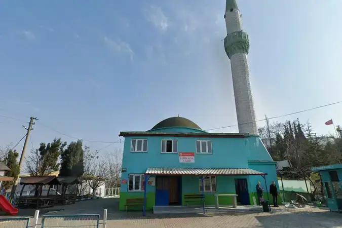 Fatih Mahallesi Cami kapak fotoğrafı