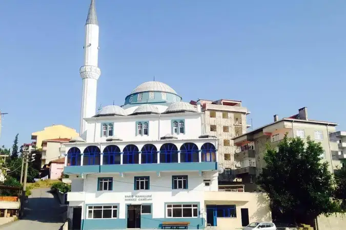 Beşevler Cami (Barış Mahallesi Merkez Cami) kapak fotoğrafı