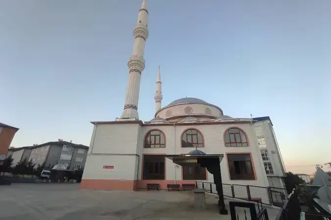 Çamlık Cami kapak fotoğrafı