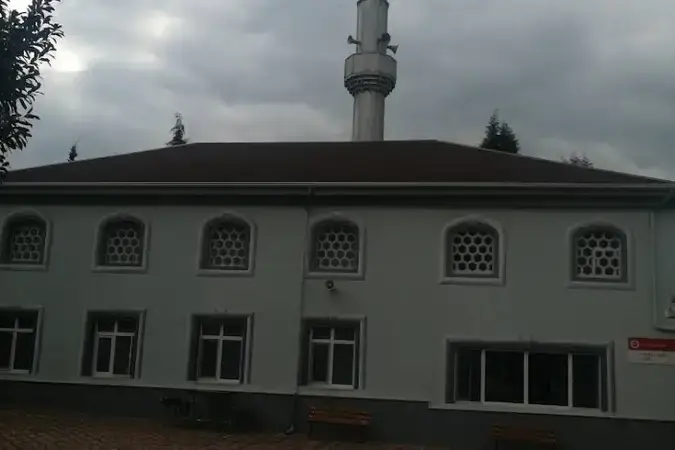 Yazlık Yukarı Cami kapak fotoğrafı