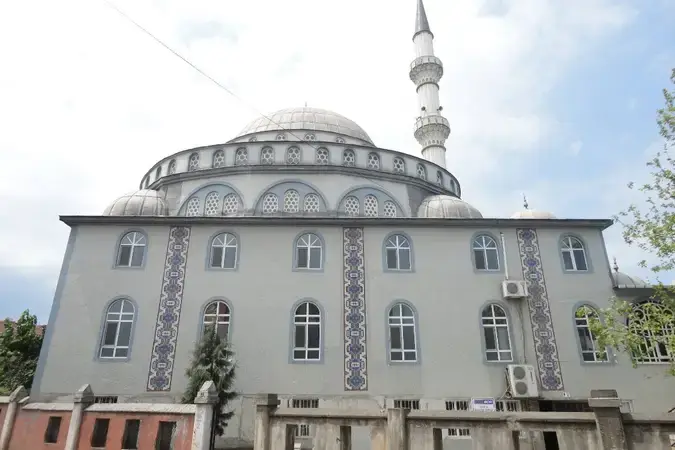 İhsaniye Çiftlik Ulu Cami kapak fotoğrafı