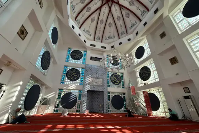 Bedriye Tiryaki Mencik Cami kapak fotoğrafı