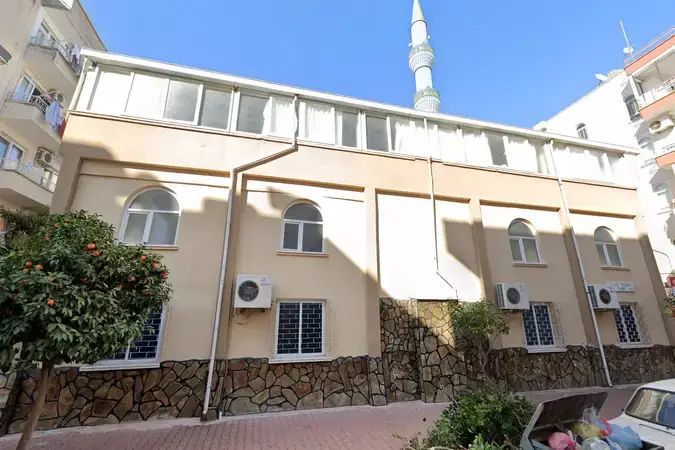 Aliye Pozcu Cami kapak fotoğrafı