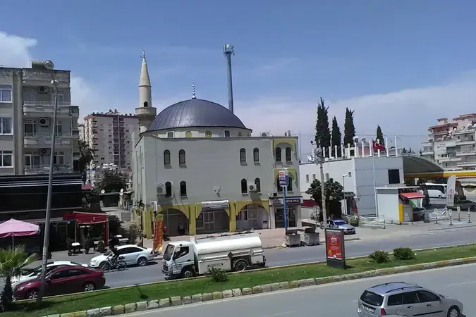 Göçmen Cami kapak fotoğrafı